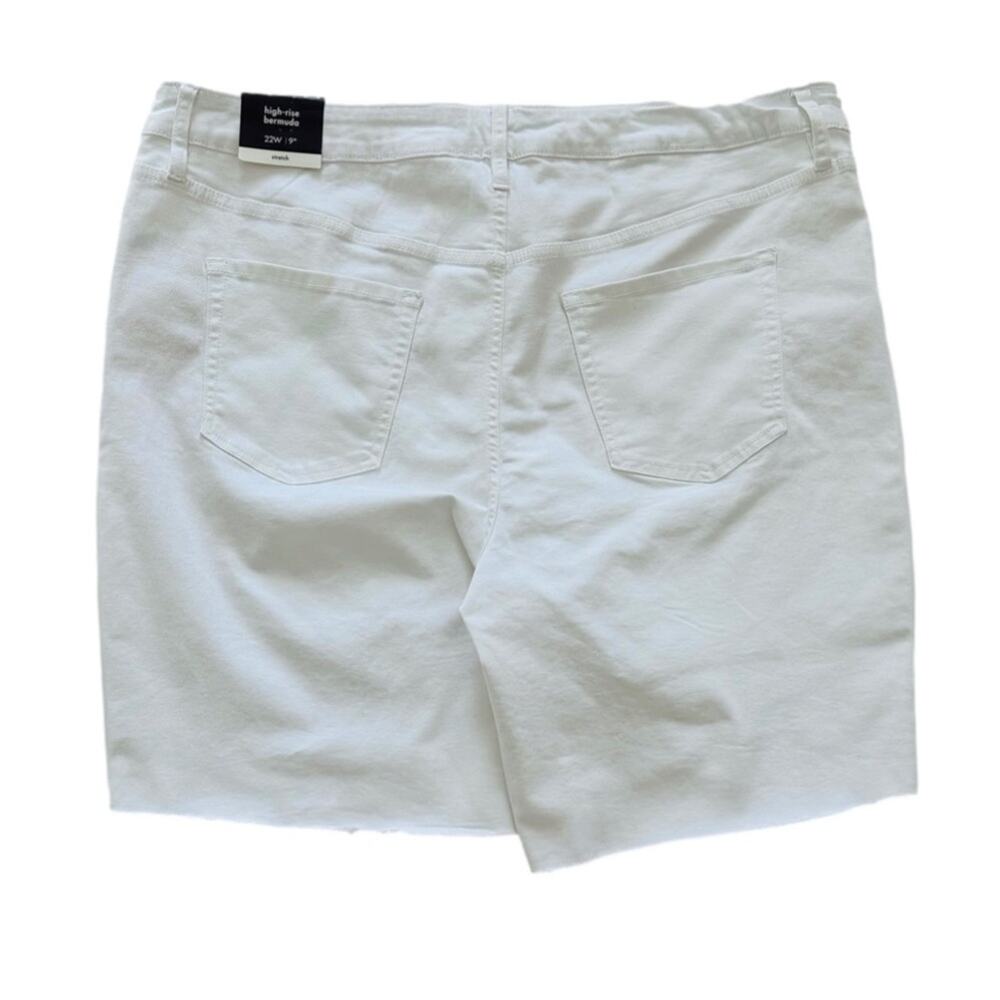 AVA & VIV Shorts White High Rise No Gap Waist Bermuda Denim Jean Plus 22W NEW - Picture 4 of 12
